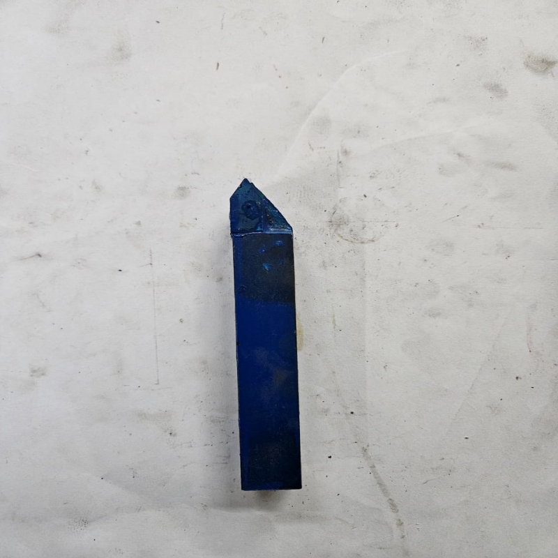 Carbide tipped lathe tools 