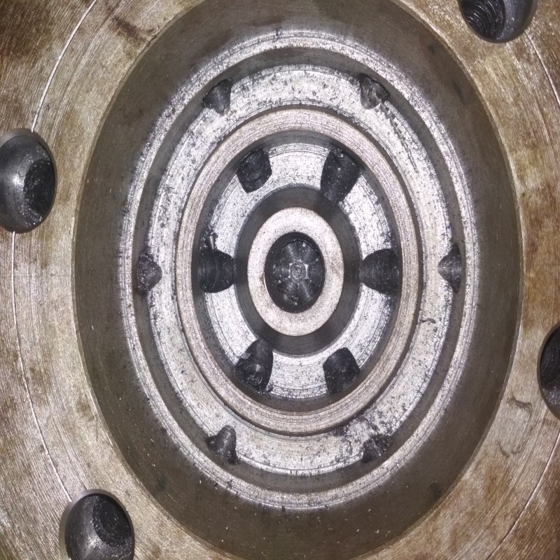 EXTRUSION DIE